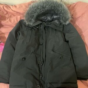 Women's Black Fur-Trimmed Parka